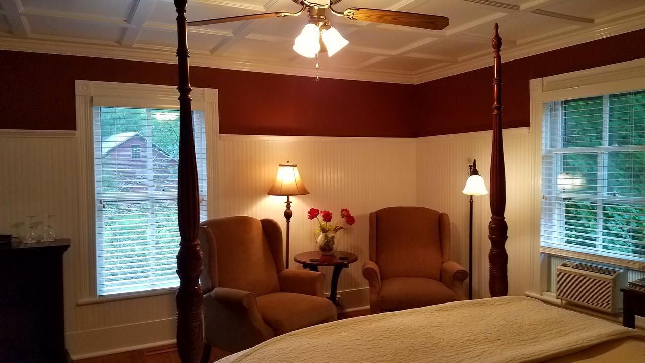 Hummingbird Inn Goshen Экстерьер фото
